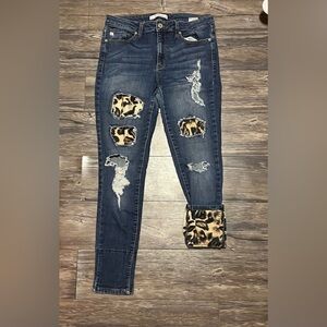 Kancan Skinny jeans or style them as capris size 29